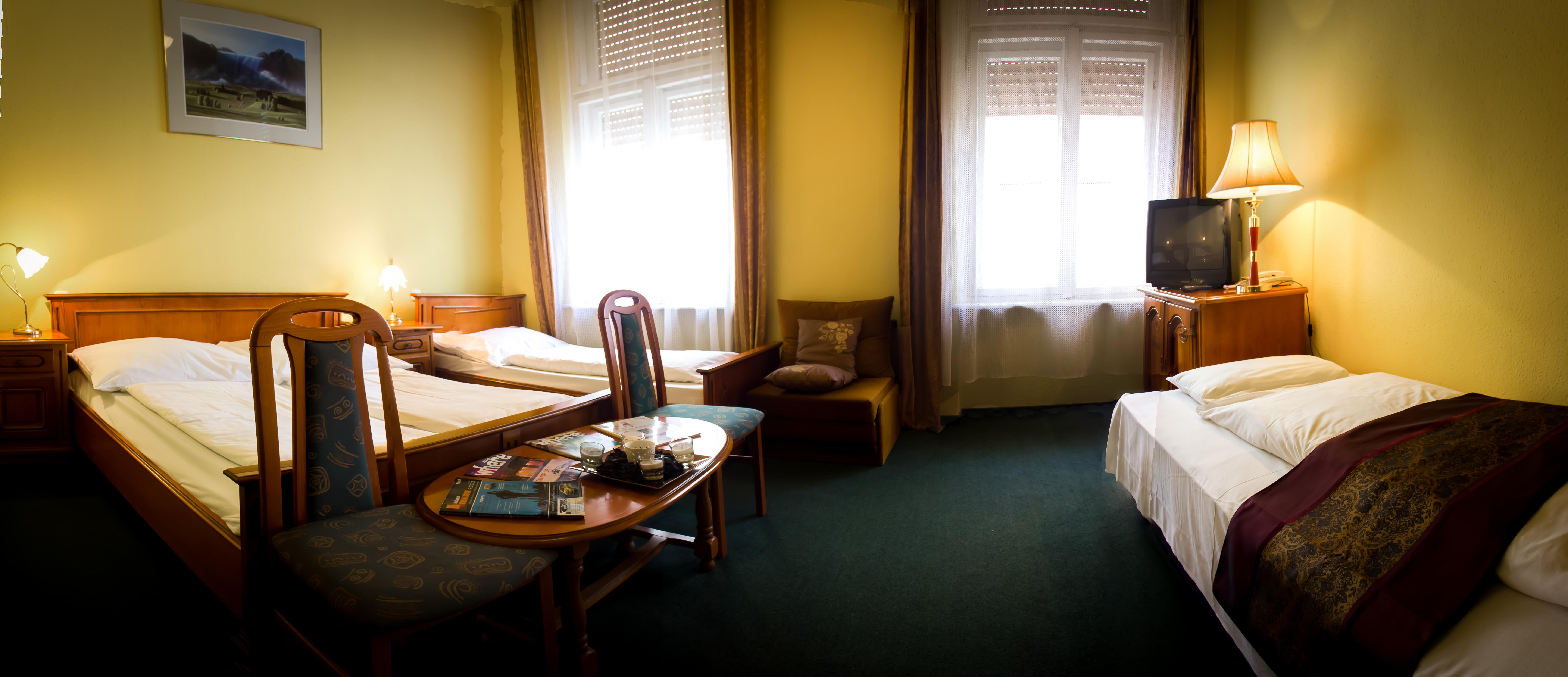 ซิตี้ โฮเทล อูนิโอ ซูพีเรียร์ Hotel บูดาเปสต์ ภายนอก รูปภาพ